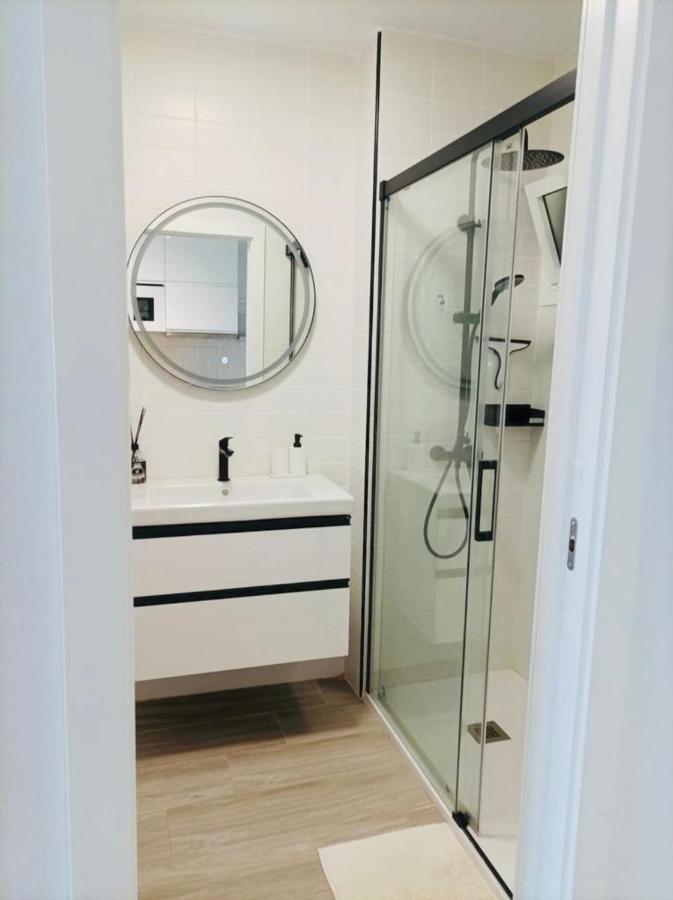 Modern White Studio Беналмадена Екстериор снимка